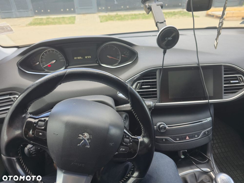 Peugeot 308 1.6 BlueHDi Allure S&S - 3
