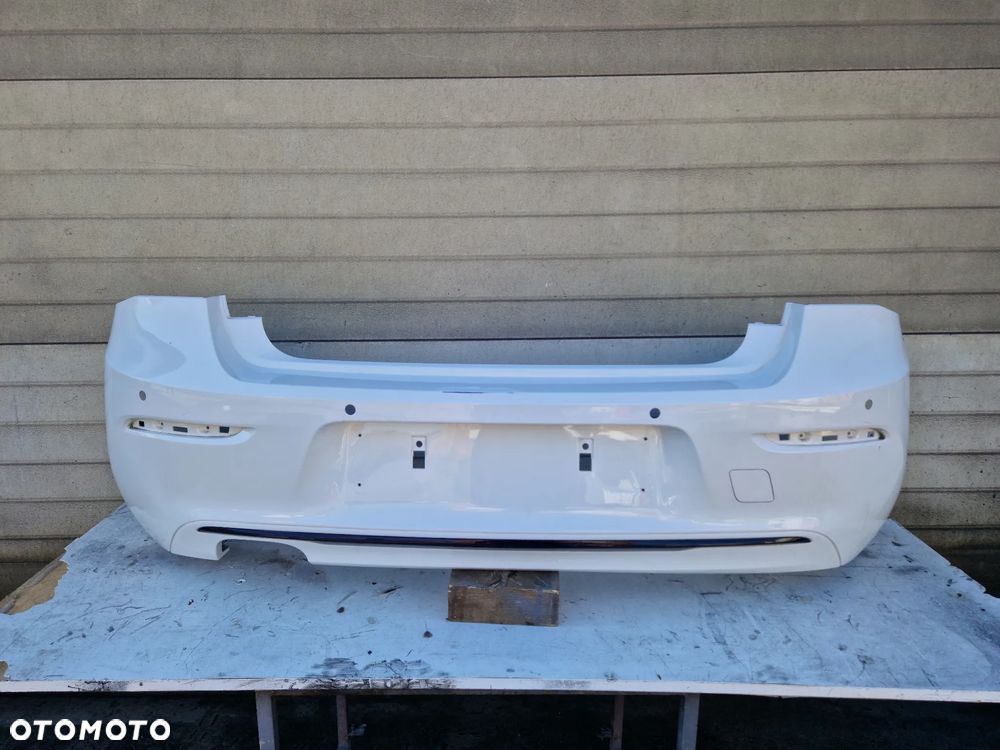 BMW 1 F20 ZDERZAK TYŁ TYLNY