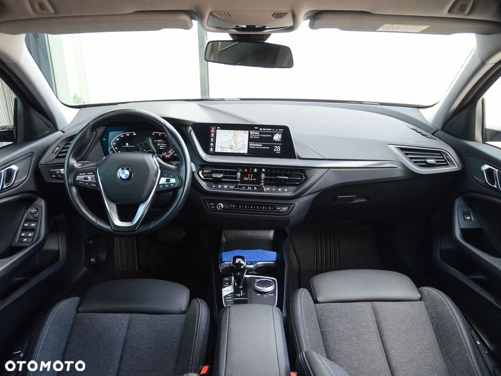 BMW Seria 1 118d Sport Line - 4