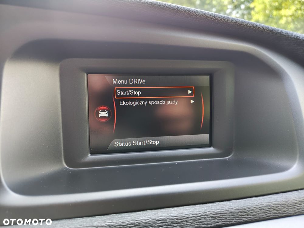 Volvo V40 D2 Momentum - 29
