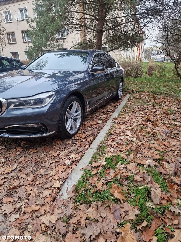 BMW Seria 7 750i - 3
