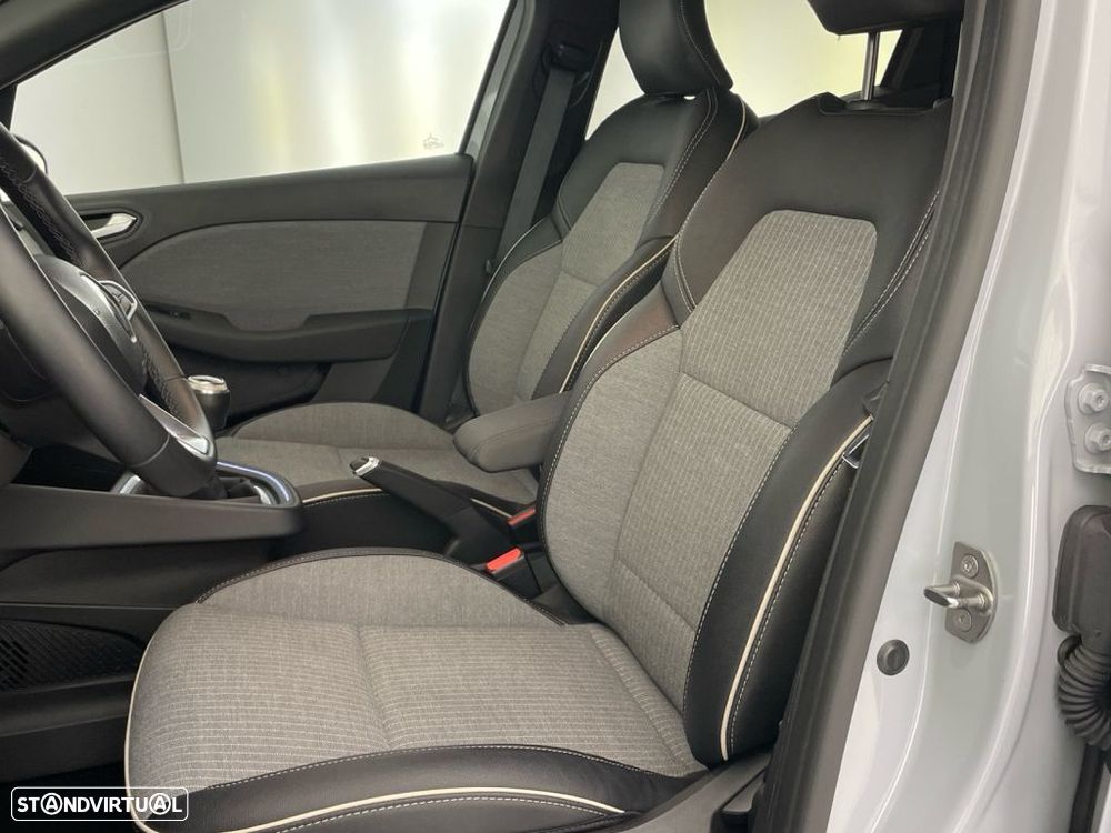 Renault Clio 1.0 TCe Techno - 17