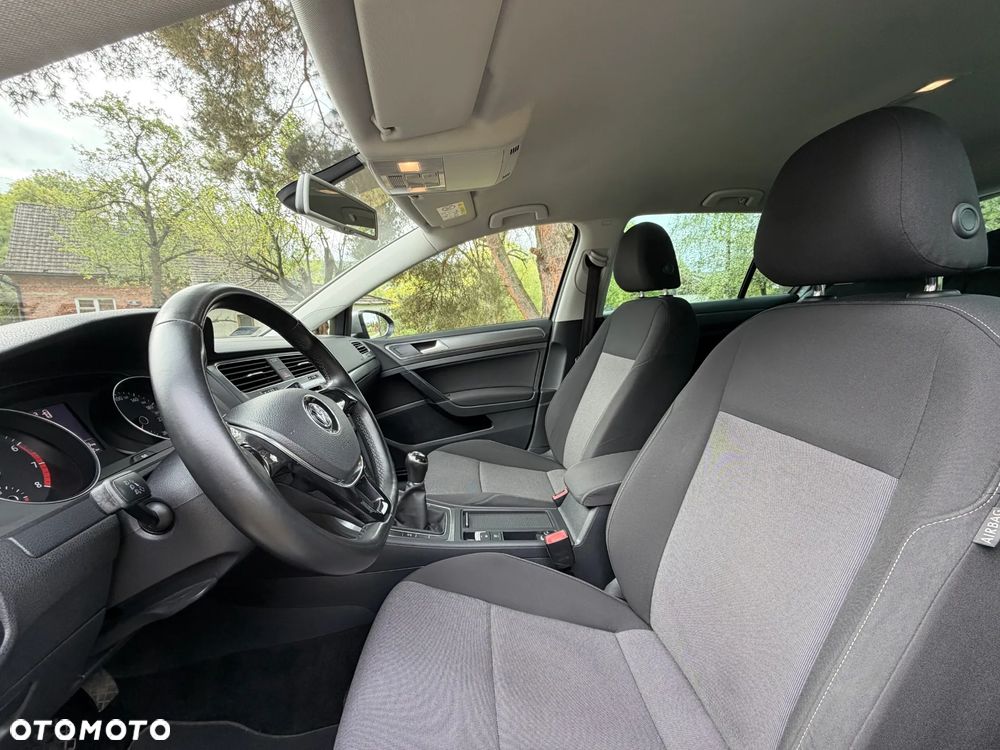 Volkswagen Golf 1.2 TSI BMT Trendline Perfectline - 16