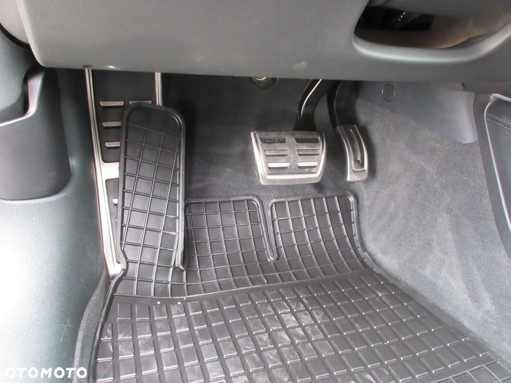 Audi A6 Avant 2.0 TFSI Quattro S tronic - 26