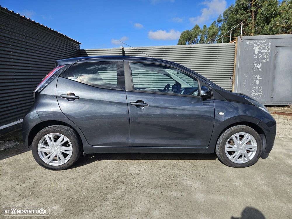 Toyota Aygo 1.0 X-Play Plus+X-Touch - 6