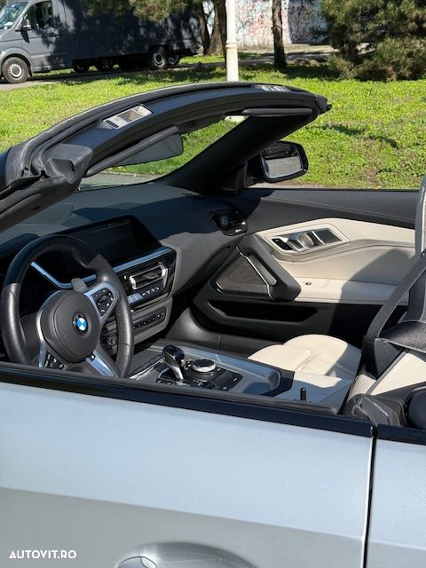 BMW Z4 sDrive30i AT - 14