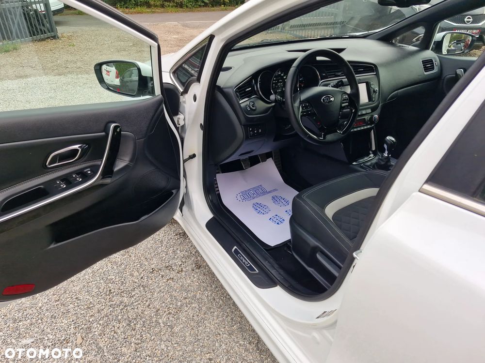Kia Ceed 1.0 T-GDI ISG GT Line - 12