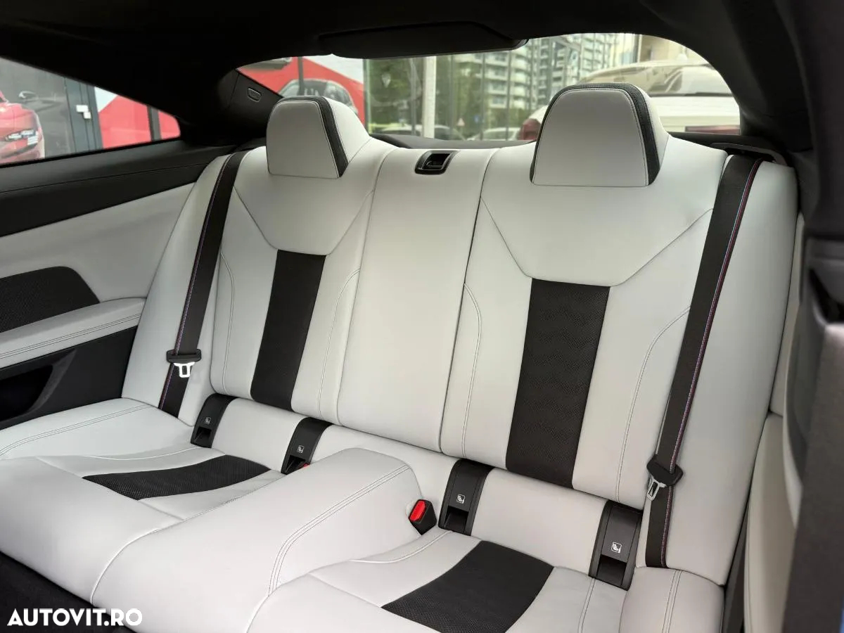 BMW M4 Competition M xDrive - 23
