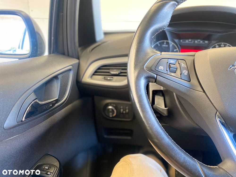 Opel Corsa 1.2 Cosmo - 21