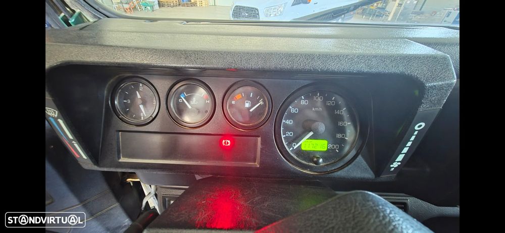 Land Rover Defender 110 2.5 TD5 Metal Top - 9