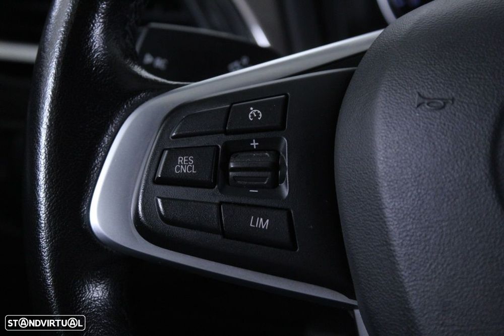 BMW X1 16 d sDrive Auto xLine - 22
