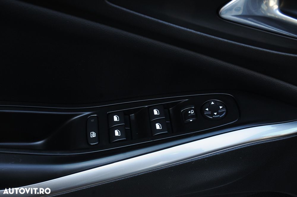 Opel Grandland 1.5 D Automatik Business Elegance - 17