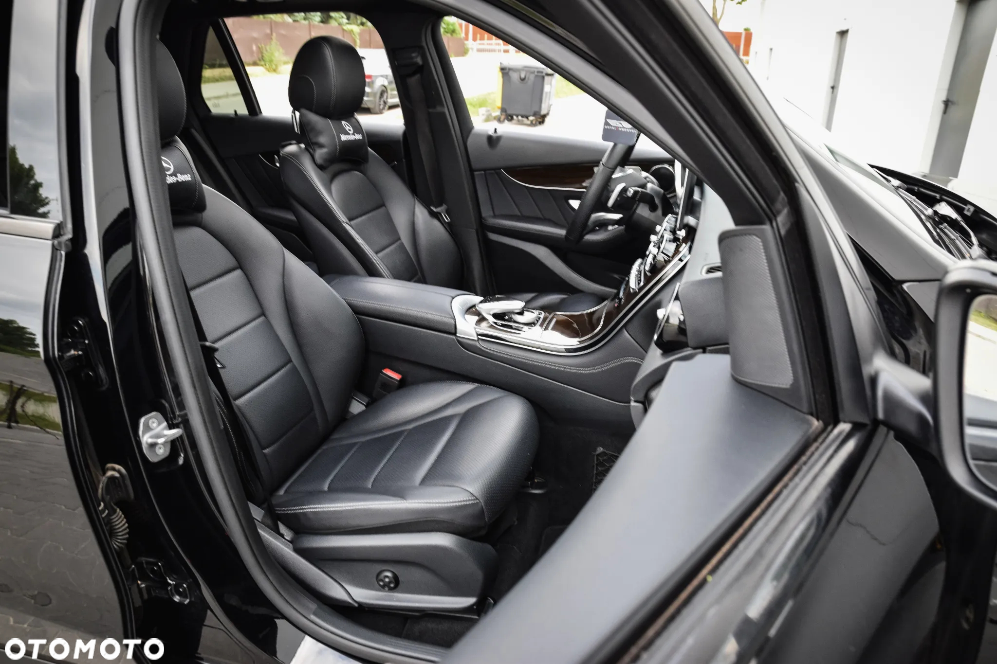 Mercedes-Benz GLC 300 4Matic 9G-TRONIC AMG Line - 28