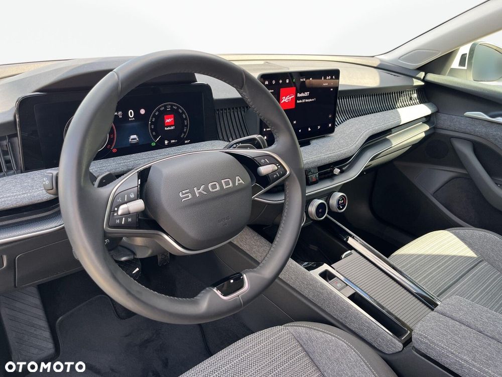 Skoda Superb 2.0 TDI SCR 4x4 Selection DSG - 10
