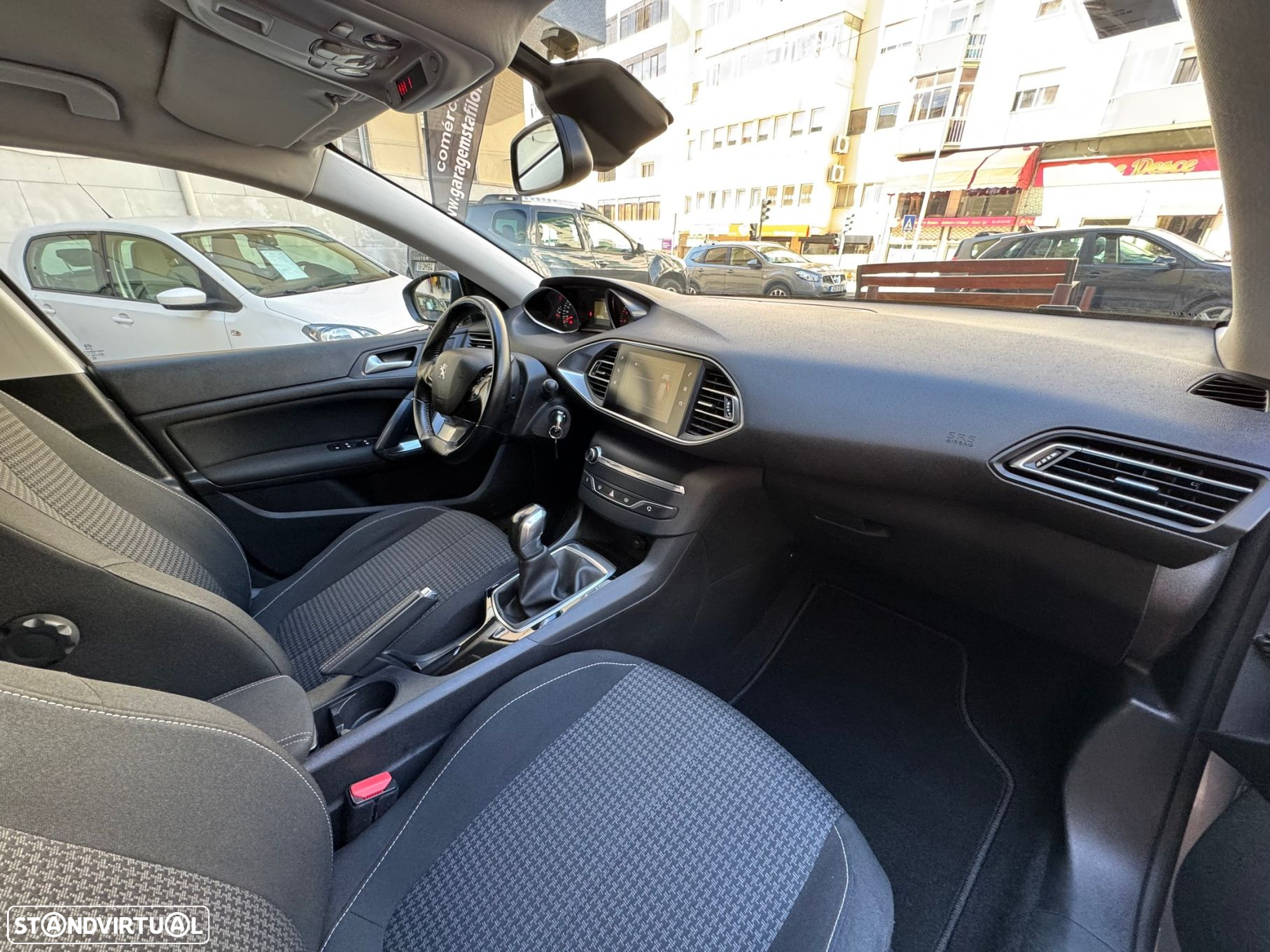 Peugeot 308 1.6 BlueHDi Style - 12