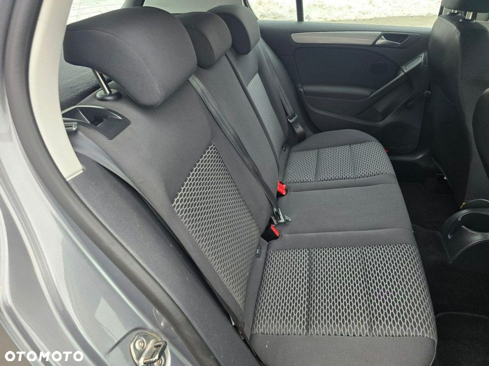 Volkswagen Golf - 20