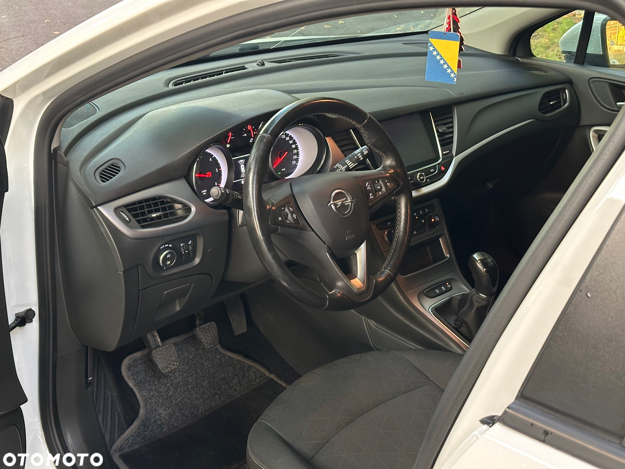 Opel Astra - 9