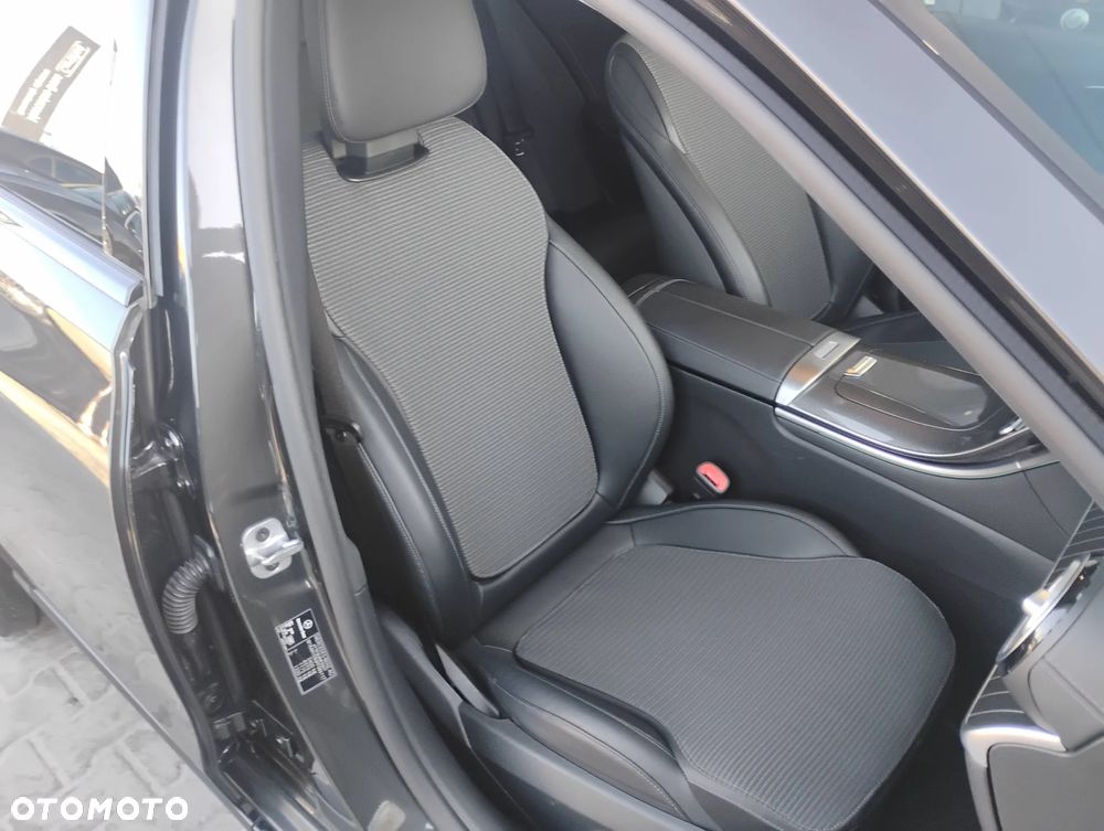 Mercedes-Benz Klasa C 220 d mHEV 4-Matic All-Terrain Avantgarde - 17