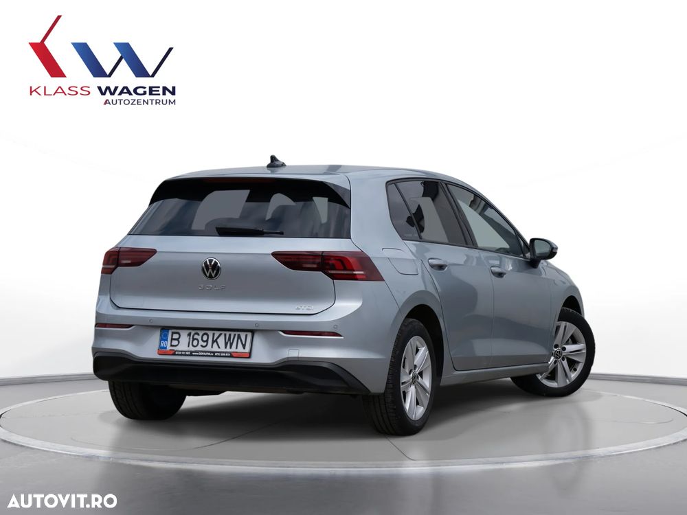 Volkswagen Golf 1.5 eTSI DSG MHEV Life - 4