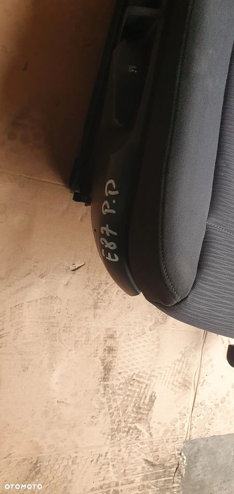 Fotel pasażera prawy przód przedni BMW I E81 - 8