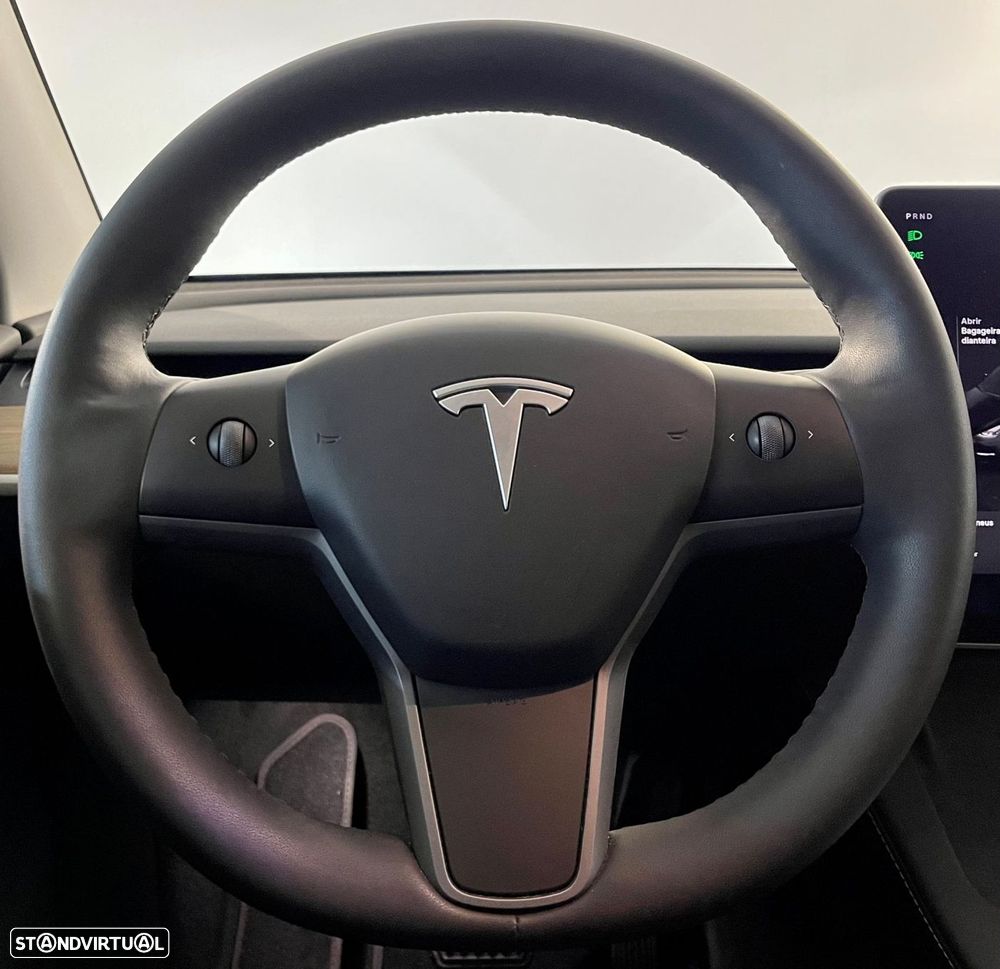 Tesla Model Y Long Range Dual Motor AWD - 18