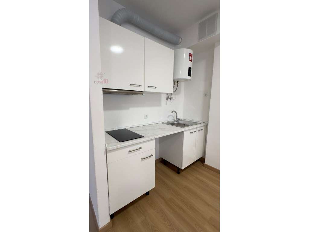 Apartamento T2 para Arrendamento | Tapada do Ramalho - Évora - Grande imagem: 2/11