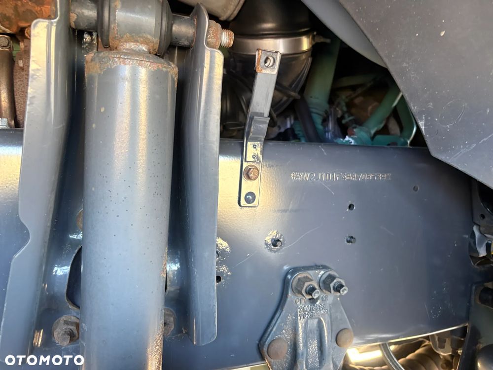 Volvo FM 8x2 / 445 tyś km / NIEMCY rama do zabudowy - 13