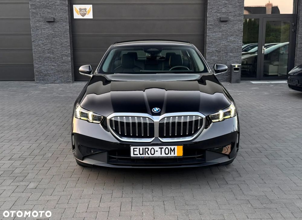 BMW Seria 5 530e - 11