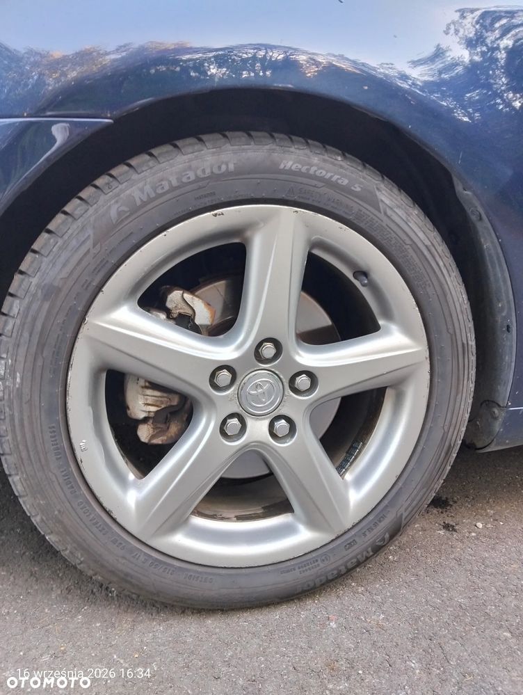 Toyota Avensis 2.2 D-CAT Sol - 4