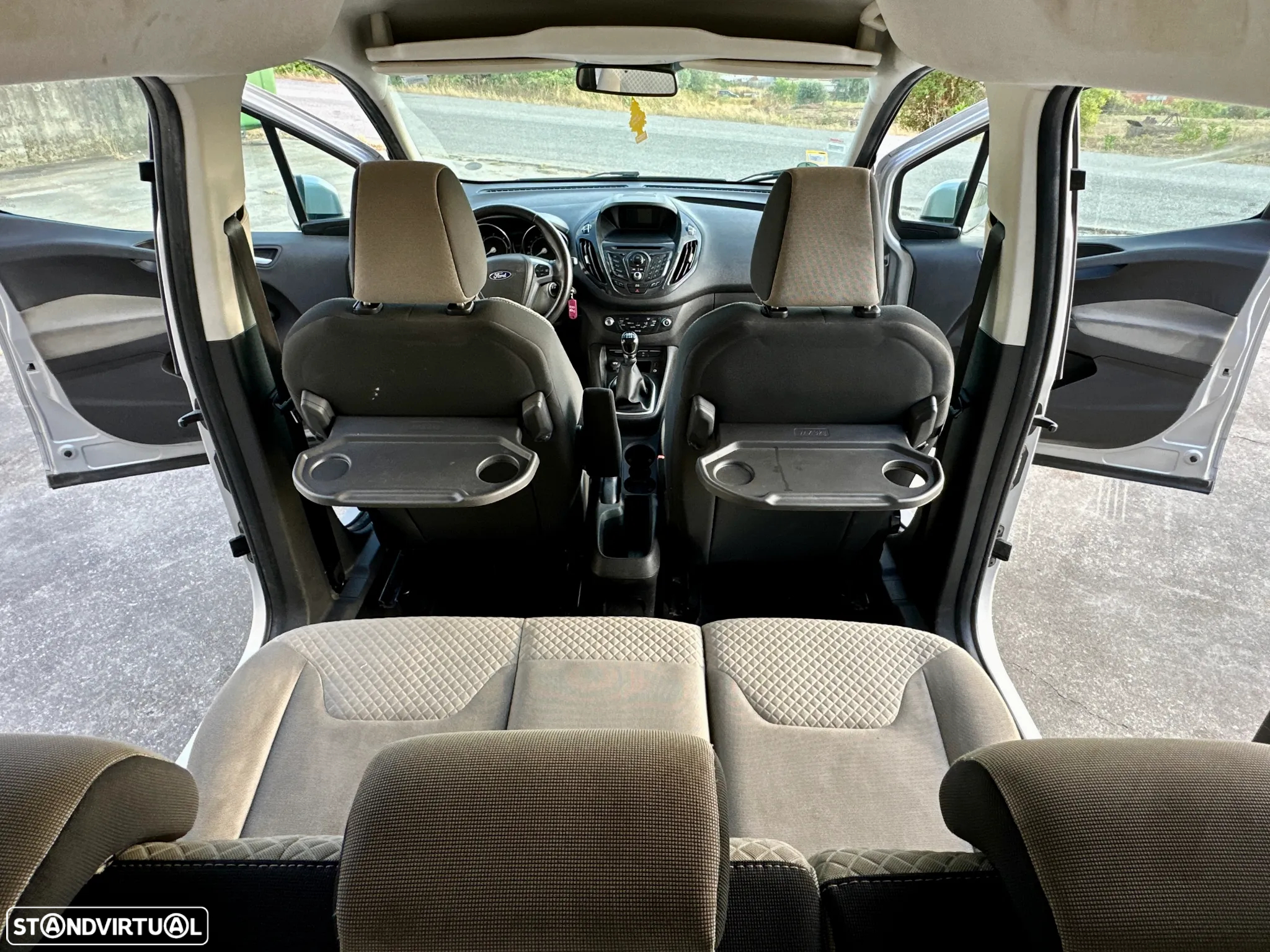 Ford Transit Connect 1.5 TDCi 220 L1 Trend - 11