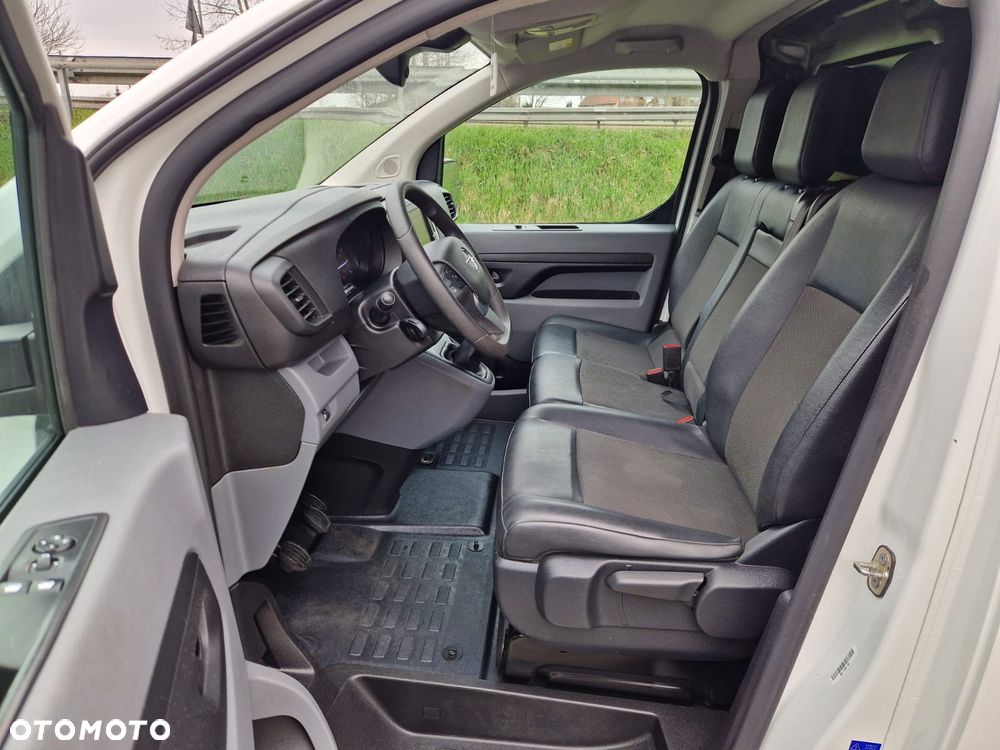 Opel Vivaro - 10