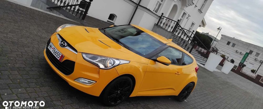Hyundai Veloster - 3