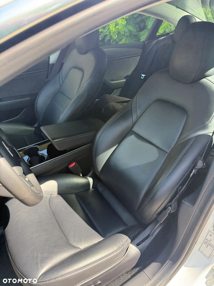 Tesla Model 3 Performance AWD - 8