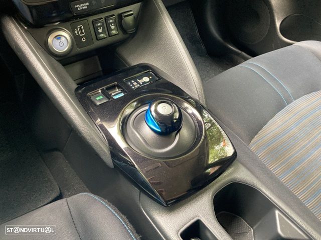 Nissan Leaf 40 kWh N-Connecta - 28