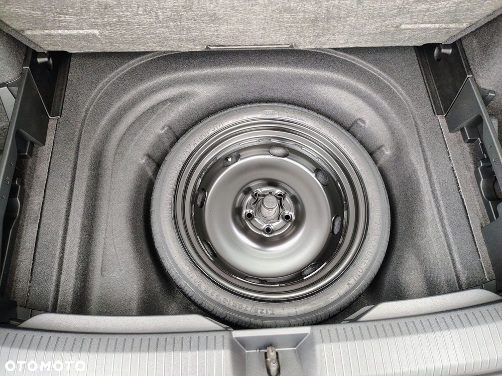 Volkswagen Golf Variant - 10