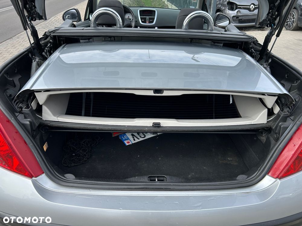 Peugeot 207 - 16