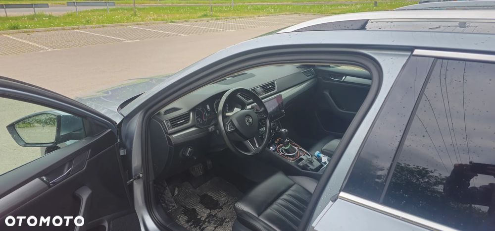 Skoda Superb 2.0 TDI Ambition DSG7 - 8