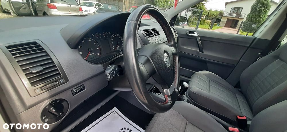 Volkswagen Polo - 29