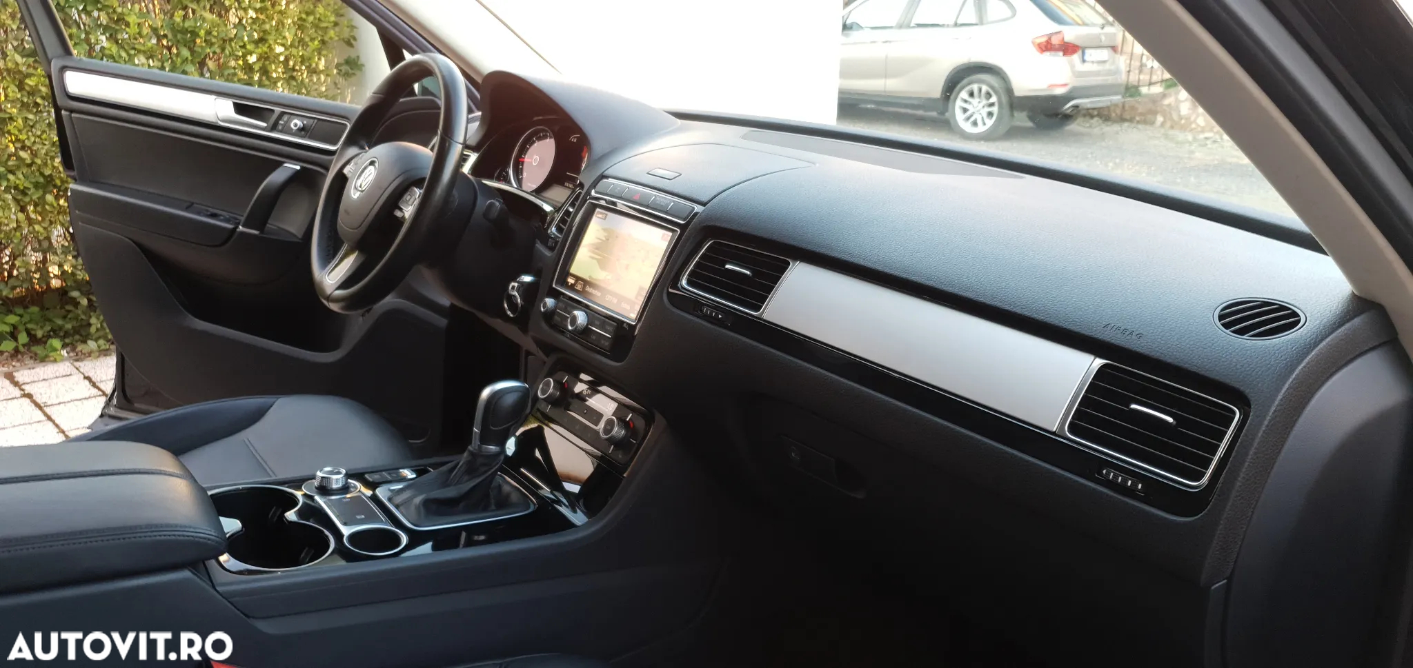 Volkswagen Touareg 3.0 V6 TDI BMT - 9