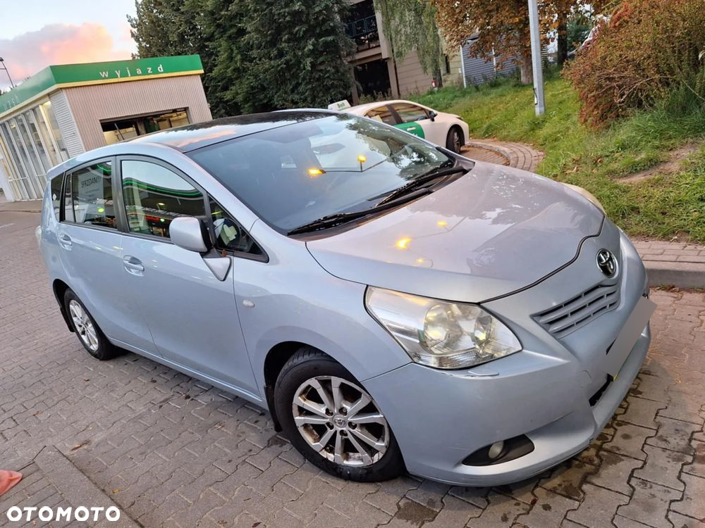 Toyota Verso 2.0 D-4D Luna 7os - 30