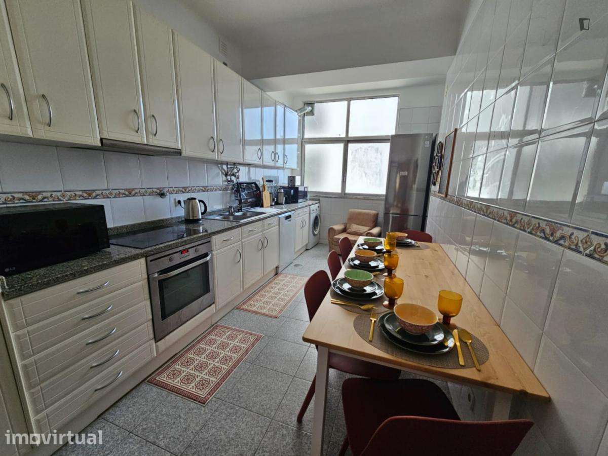 Quarto - localizado em Bairro do Sol Coimbra - Grande imagem: 5/13