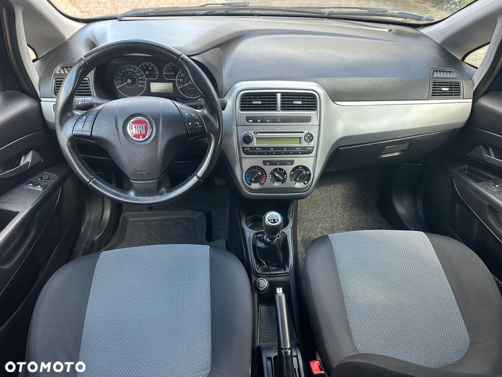Fiat Grande Punto 1.4 8V Active - 16