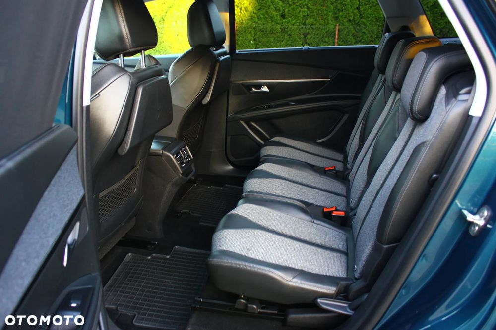 Peugeot 5008 1.5 BlueHDI Allure S&S - 33