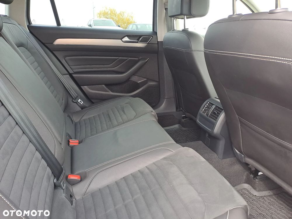 Volkswagen Passat 1.5 TSI EVO Elegance DSG - 11