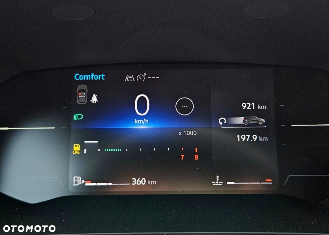 Renault Captur - 10