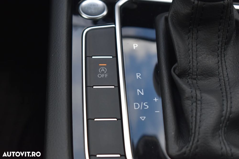 Volkswagen Passat 2.0 TDI DSG Highline - 34