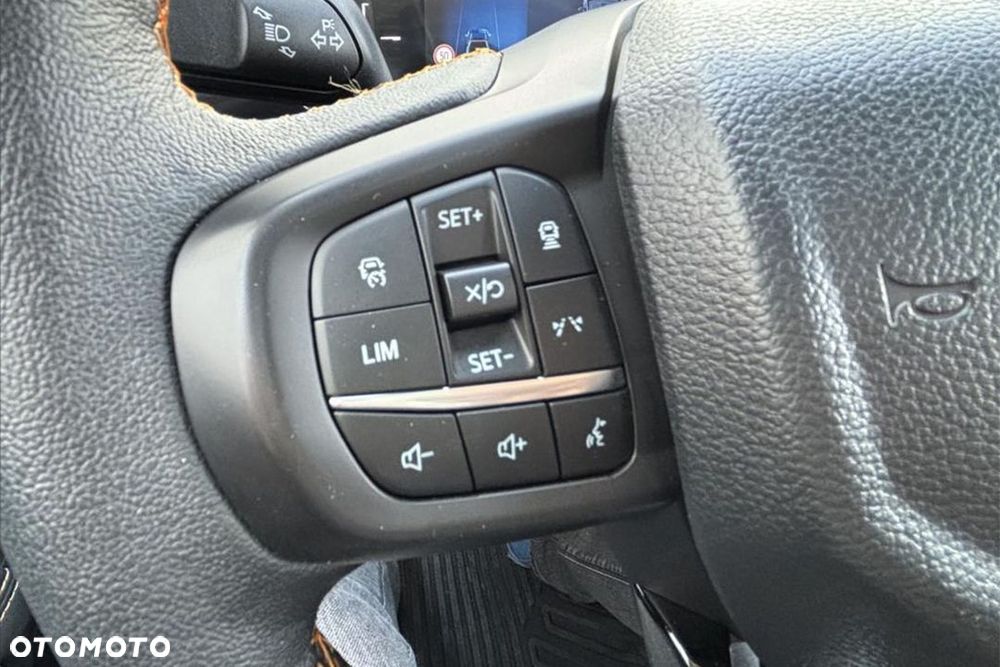 Ford Ranger - 12
