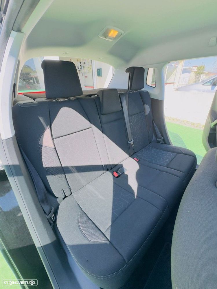 Peugeot 2008 1.2 PureTech Style - 13