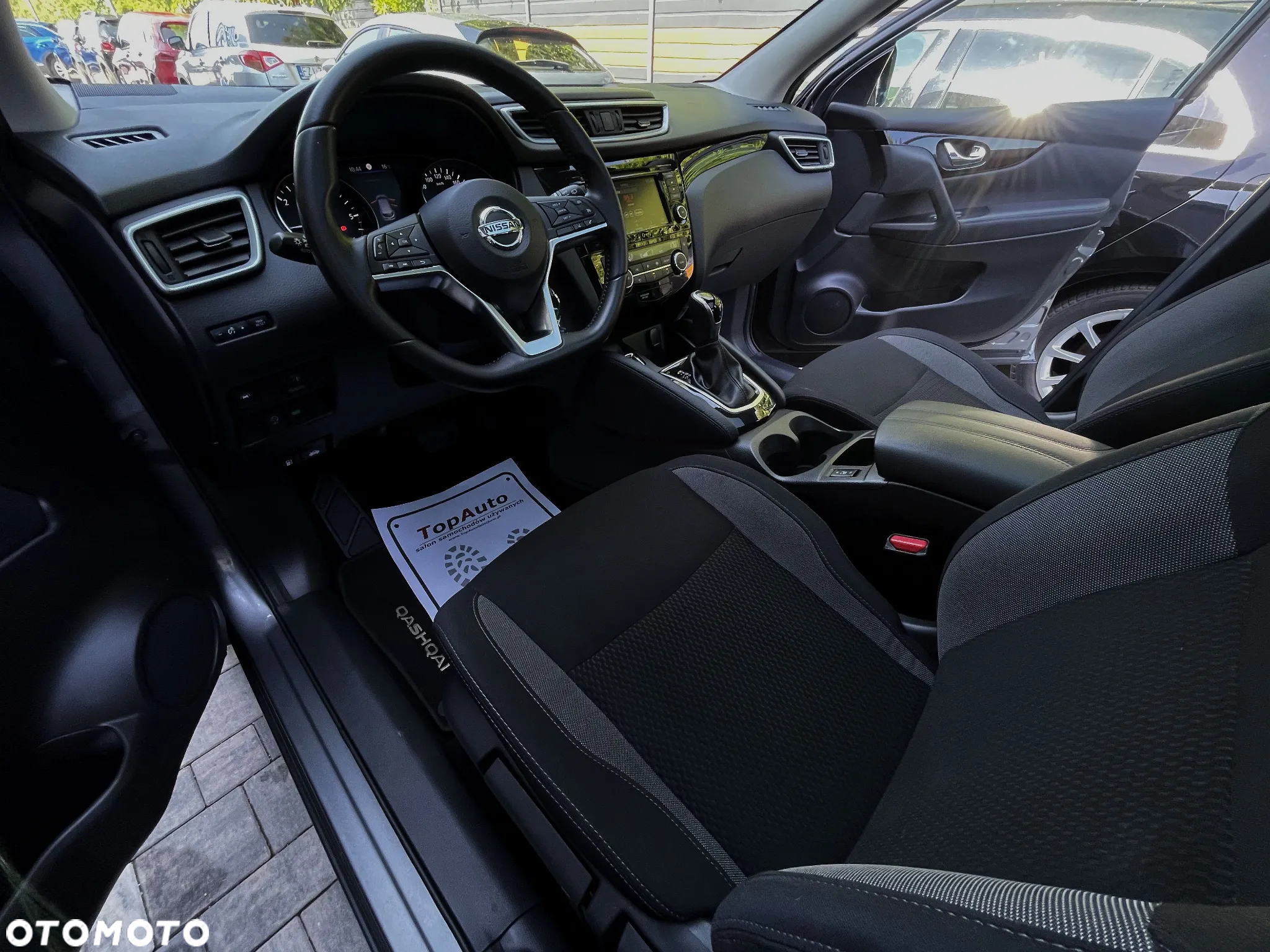 Nissan Qashqai 1.5 dCi DCT TEKNA - 19