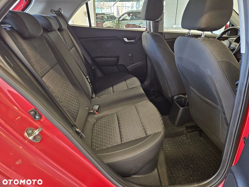 Kia Rio - 9